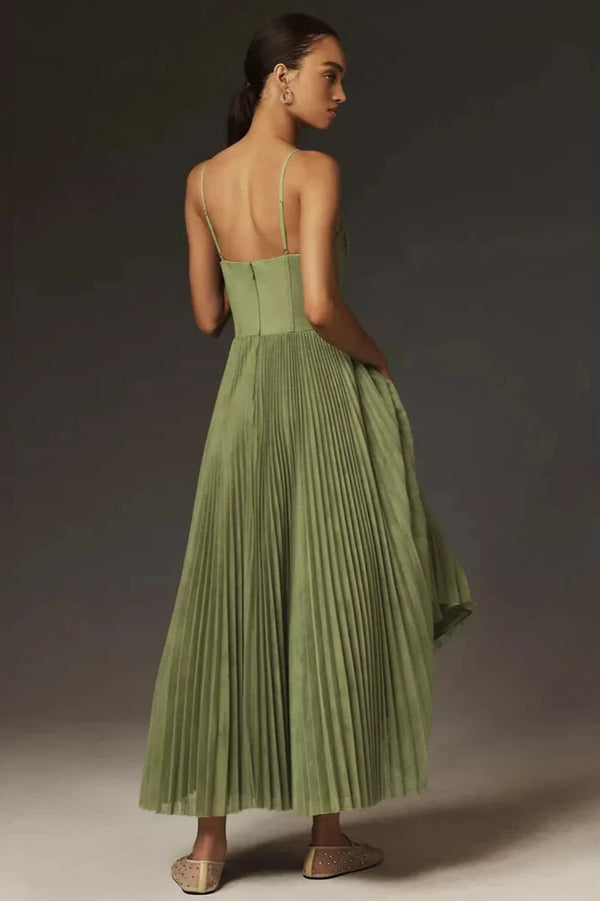 Beatriz - Rochie Midi Plisată și Ajustată
