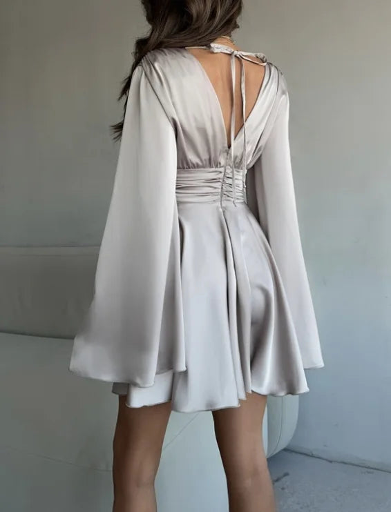 Darla™ | Rochie satinată cu mâneci largi