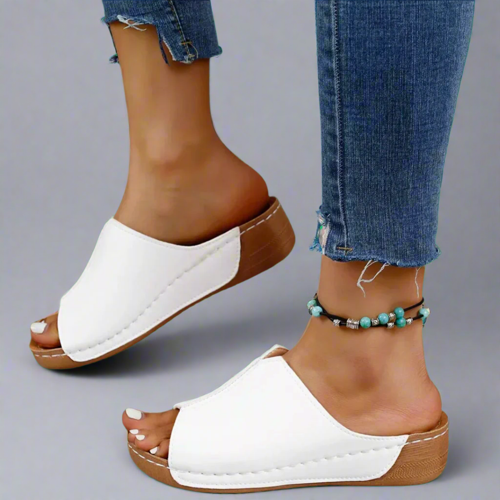 Noemi | Sandale cu toc din materiale premium, realizate manual