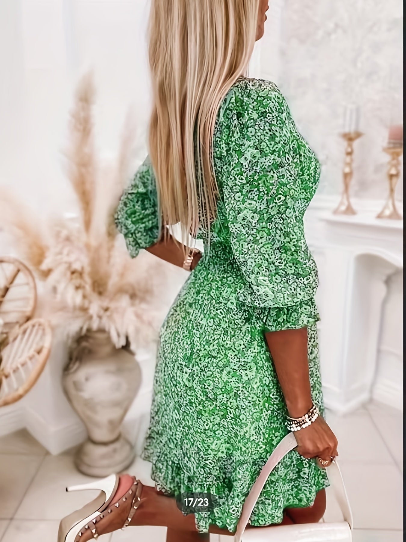 Alina - Rochie cu volane la mâneci