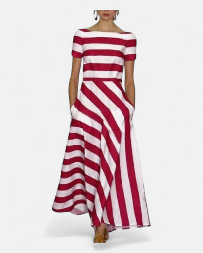 Natalia | Rochie lungă din dantelă, realizată manual