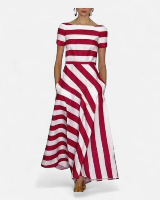 Natalia | Rochie lungă din dantelă, realizată manual