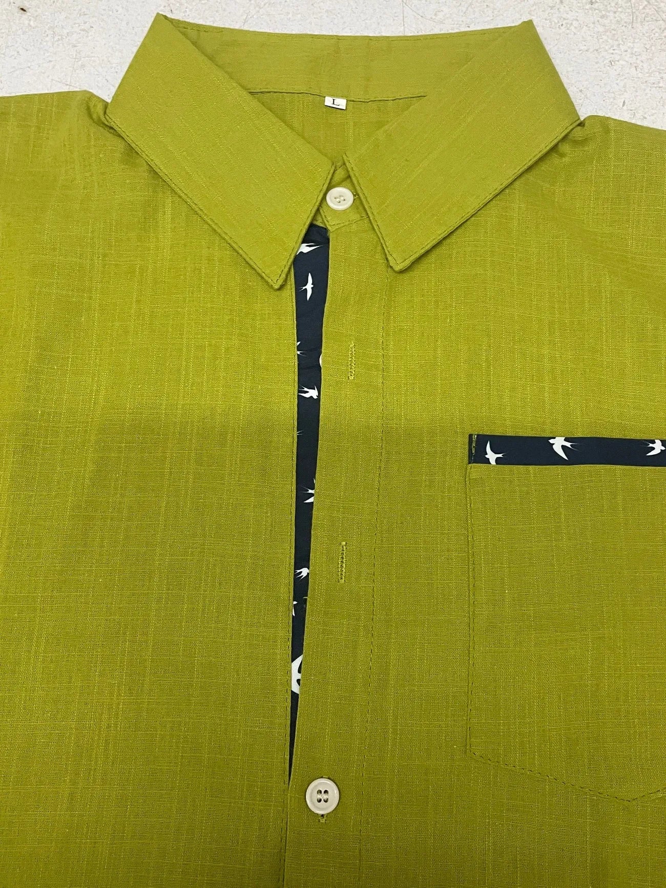 Trofim - Cămașă Elegantă Cu Imprimeu Cu Păsări Drăguțe